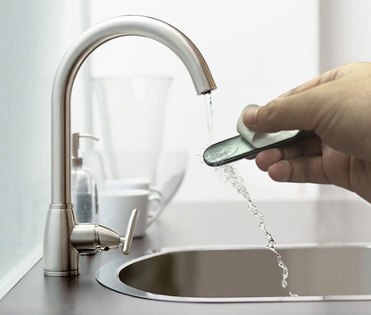 MAGNETIC UNIVERSAL CAR PHONE HOLDER (Buy 1 Get 1 Free)